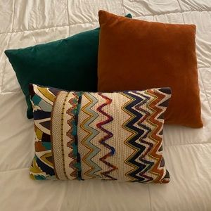 World Market Throw Pillow Set